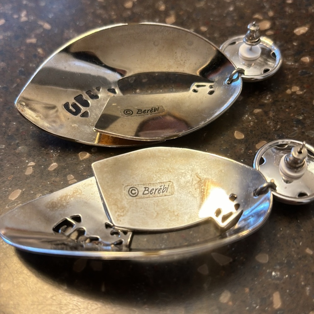 VINTAGE GOLDEN TAUPE ENAMELED BEREBI EARRINGS W/SILVER EMBELLISHMENT! - Picture 3 of 4